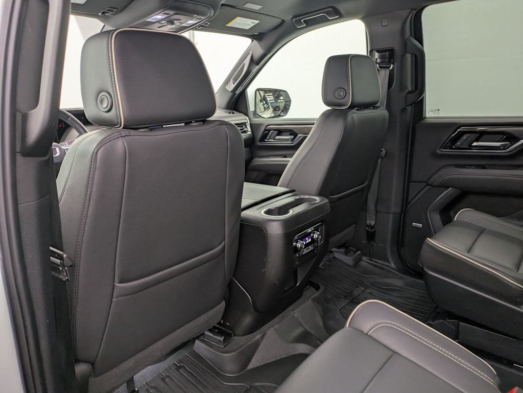 Thumbnail: 2025 GMC Yukon XL - 13