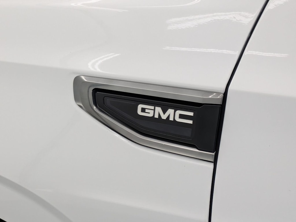 Thumbnail: 2023 GMC Yukon XL - 24