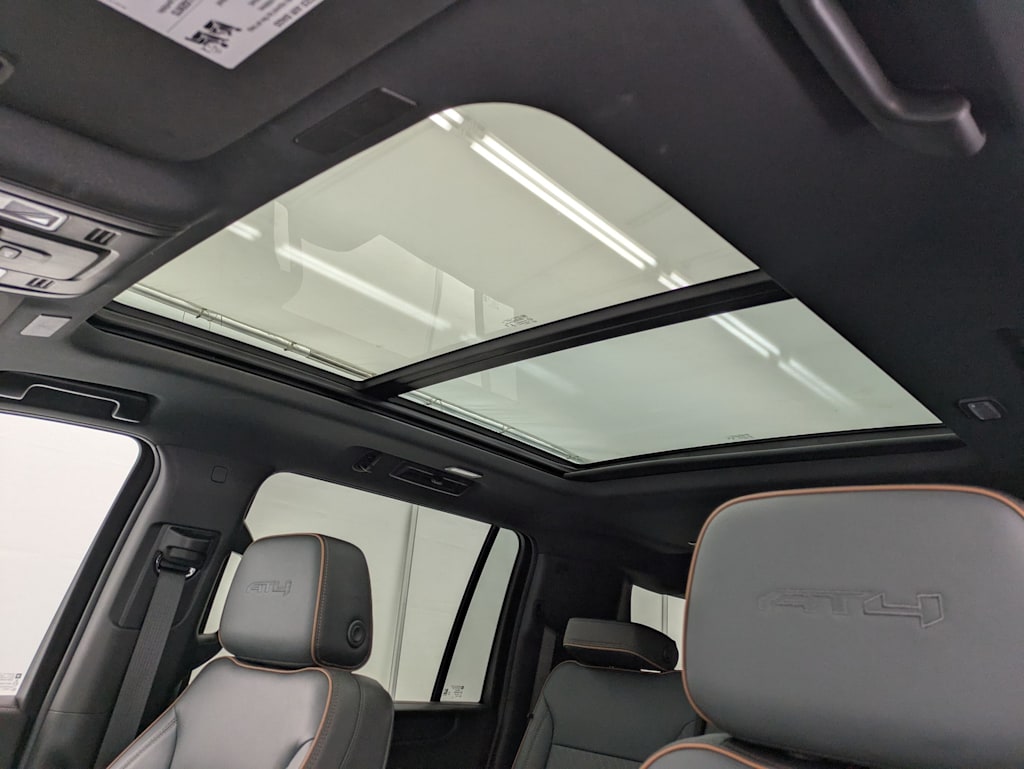 Thumbnail: 2025 GMC Yukon XL - 29