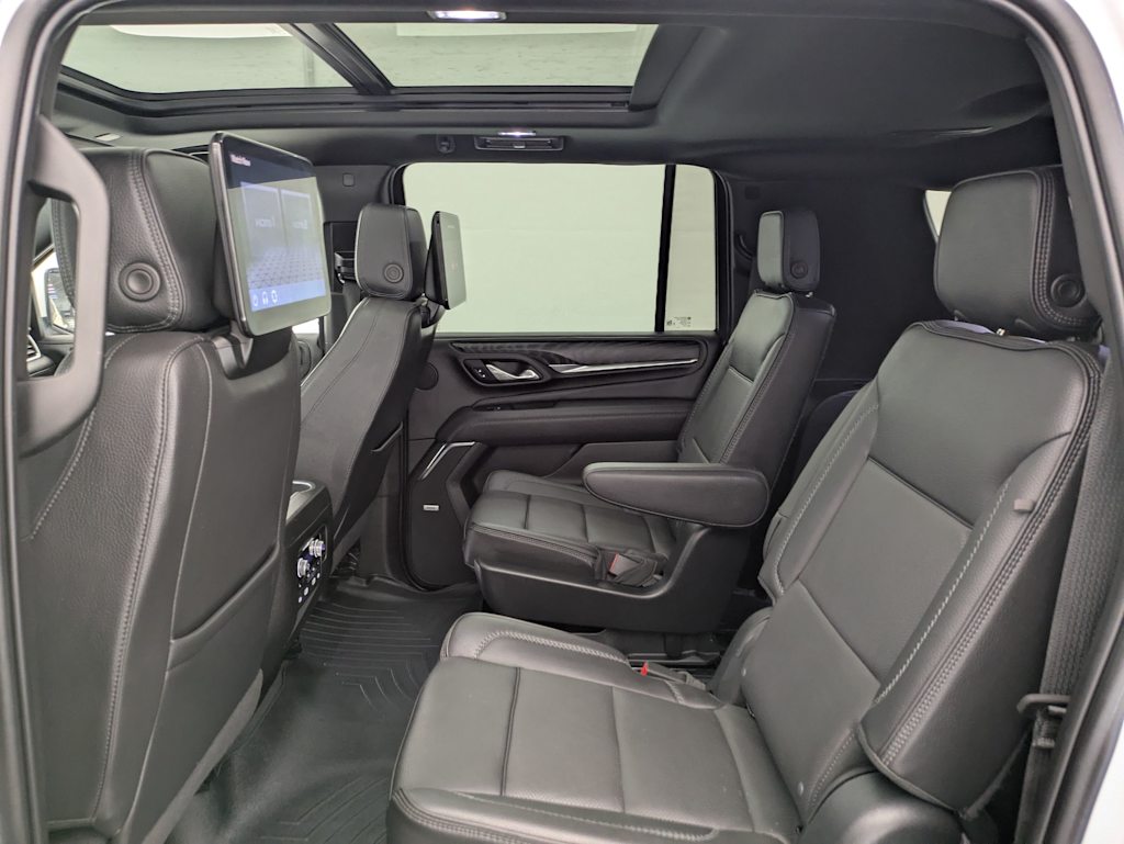 Thumbnail: 2023 GMC Yukon XL - 31