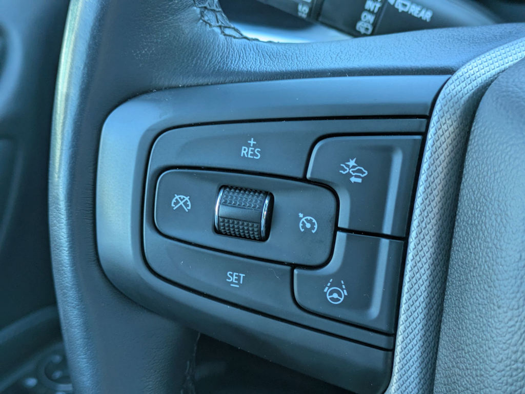 Thumbnail: 2023 GMC Yukon XL - 33