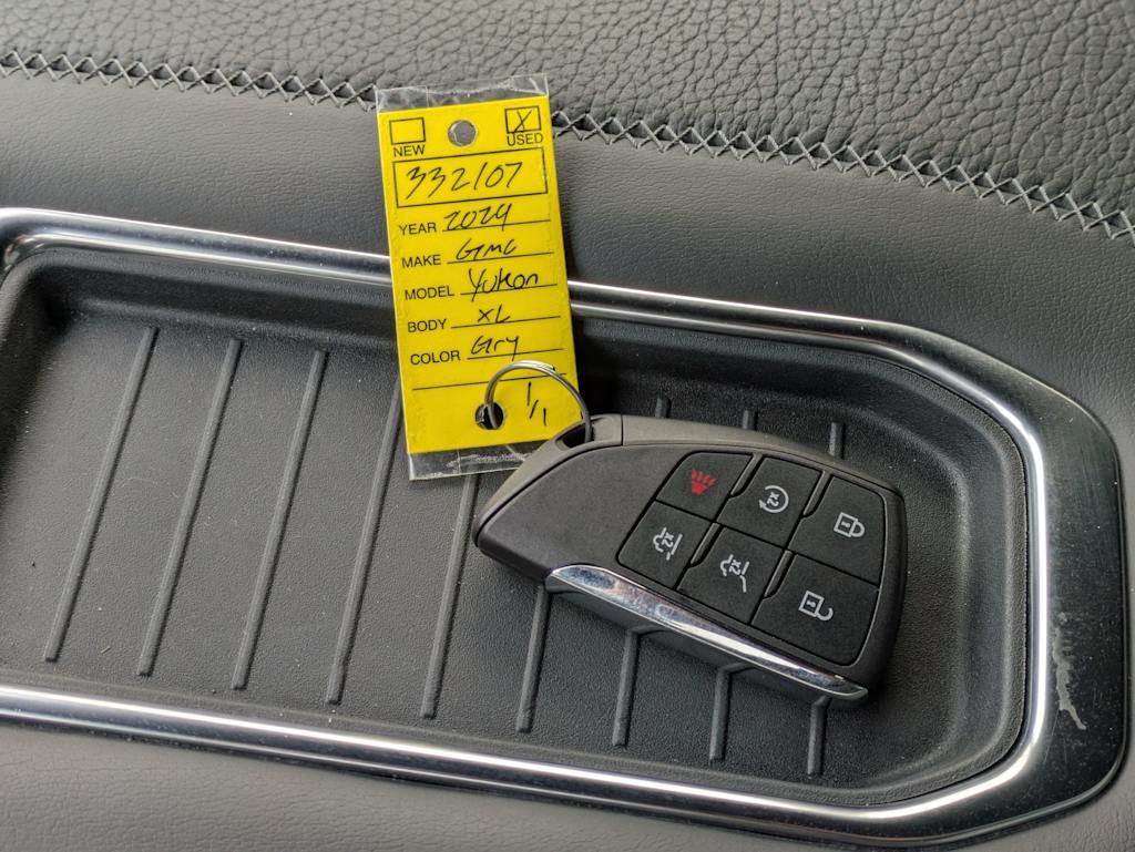 Thumbnail: 2024 GMC Yukon XL - 19
