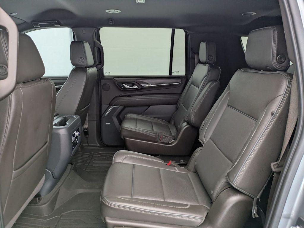 Thumbnail: 2023 GMC Yukon XL - 29