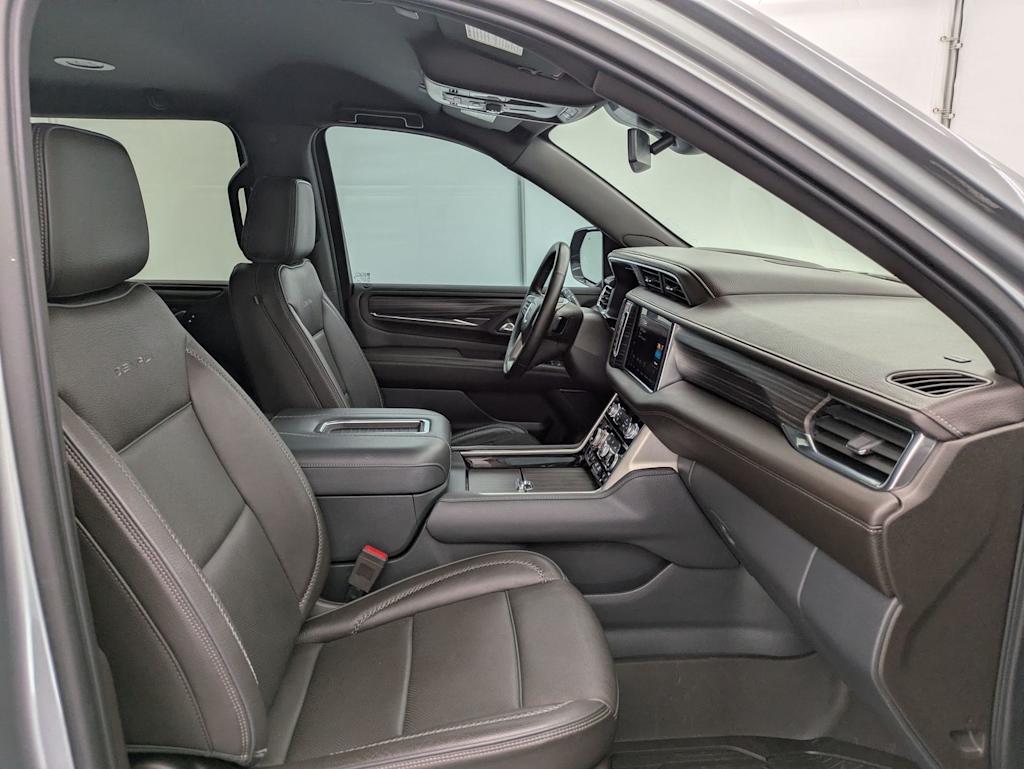 Thumbnail: 2023 GMC Yukon XL - 12
