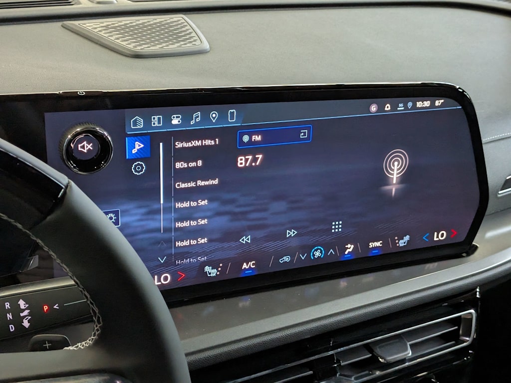 Thumbnail: 2026 Chevrolet Traverse - 33