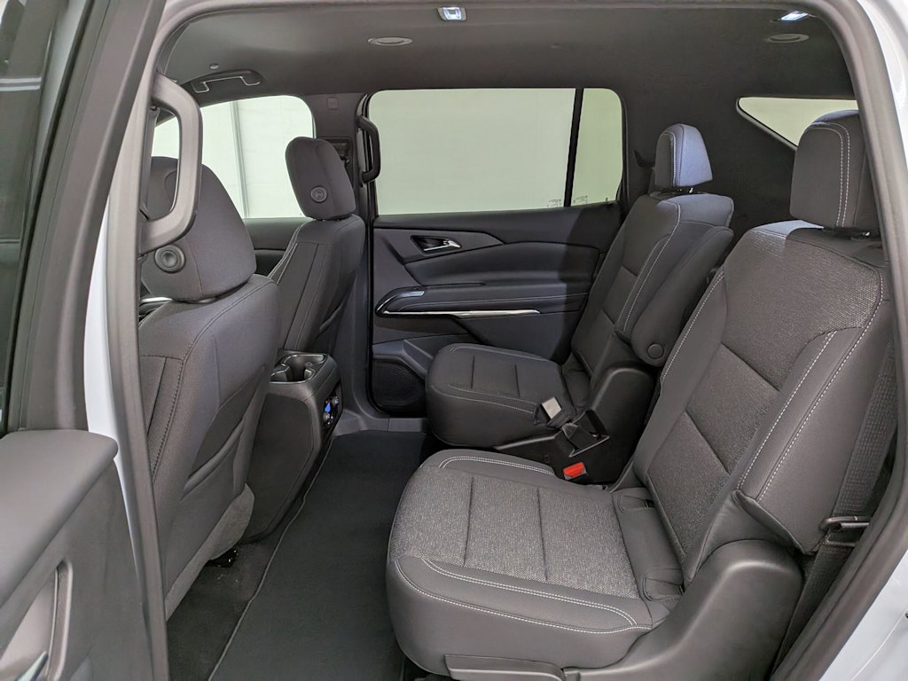 Thumbnail: 2026 Chevrolet Traverse - 26