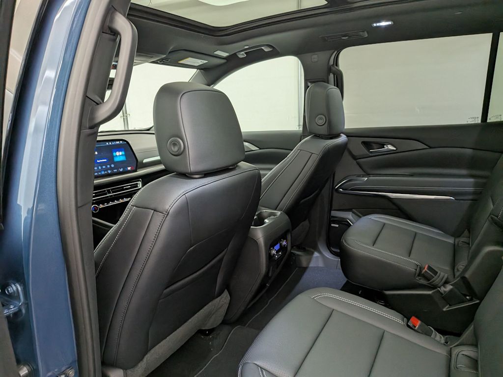 Thumbnail: 2026 Chevrolet Traverse - 13