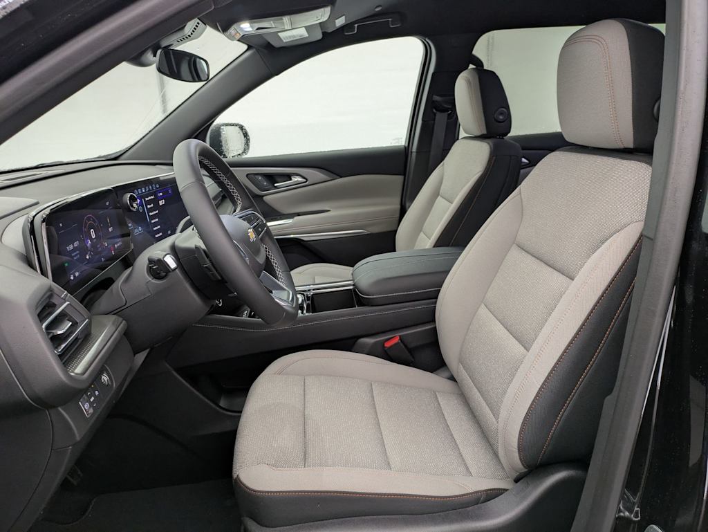 2025 Chevrolet Traverse LT 11