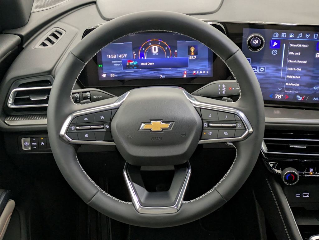 2025 Chevrolet Traverse LT 14