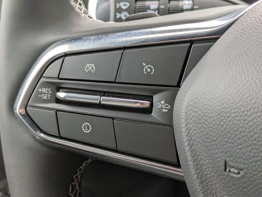 2025 Chevrolet Traverse LT 29