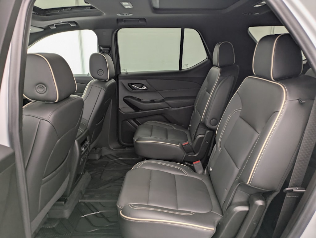 Thumbnail: 2024 Chevrolet Traverse - 28