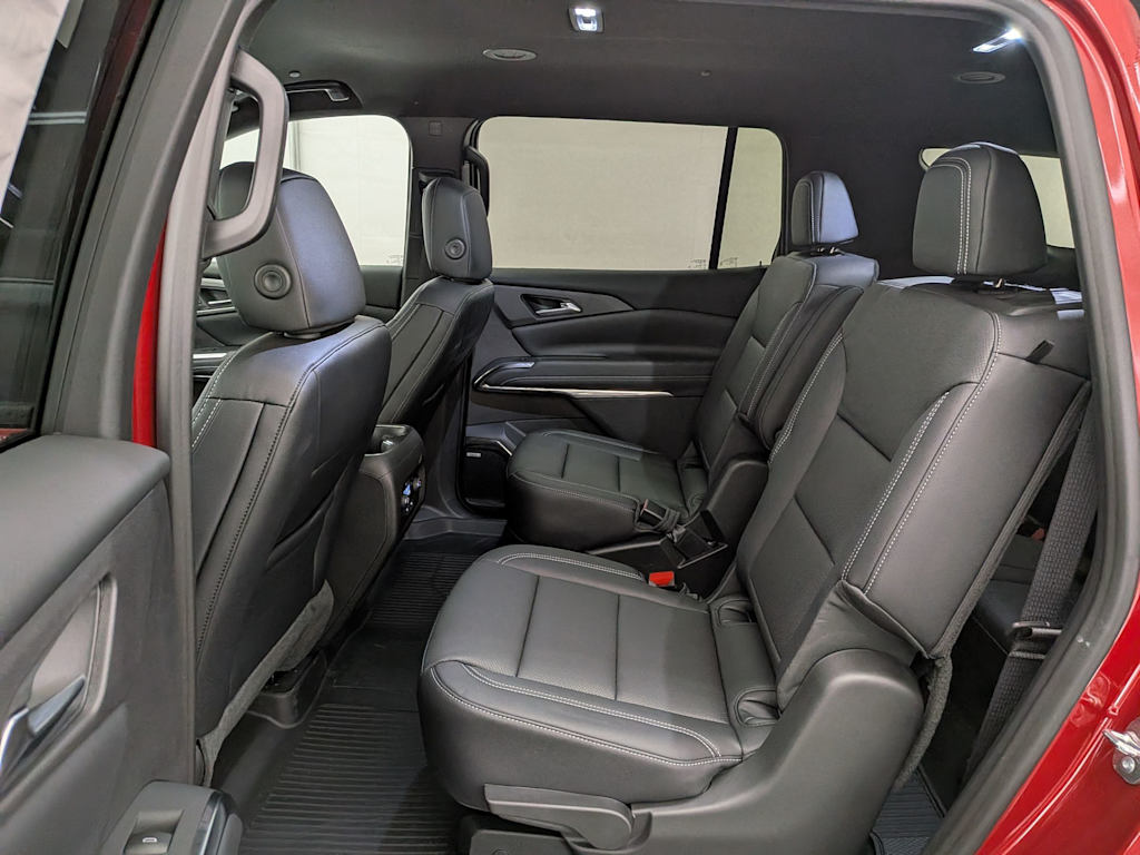 Thumbnail: 2026 Chevrolet Traverse - 26