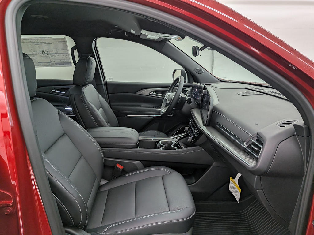 Thumbnail: 2026 Chevrolet Traverse - 12