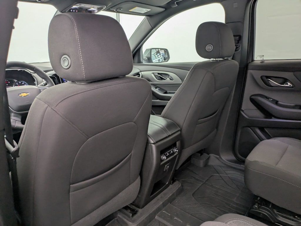 Thumbnail: 2023 Chevrolet Traverse - 13