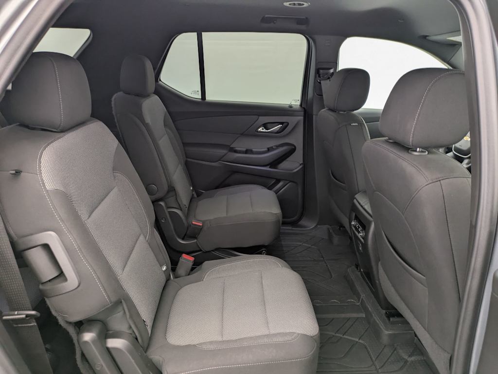 Thumbnail: 2023 Chevrolet Traverse - 29