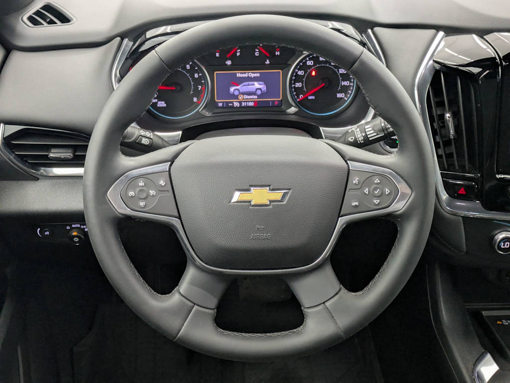 Thumbnail: 2023 Chevrolet Traverse - 14
