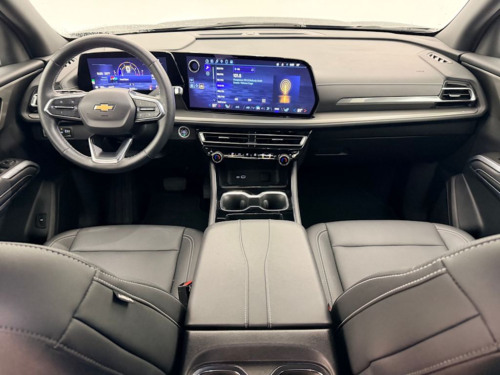 Thumbnail: 2025 Chevrolet Traverse - 10