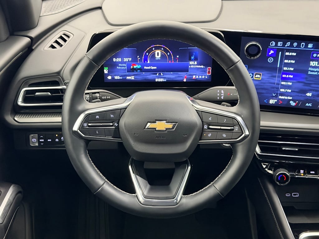 Thumbnail: 2025 Chevrolet Traverse - 14