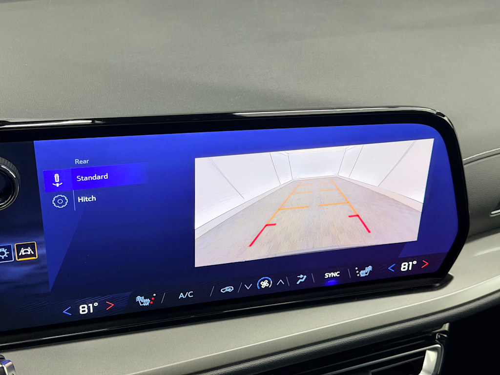 Thumbnail: 2025 Chevrolet Traverse - 31