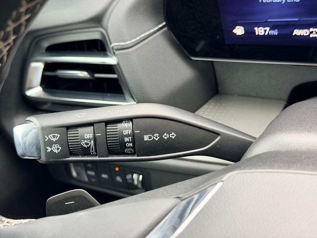 Thumbnail: 2025 Chevrolet Traverse - 30