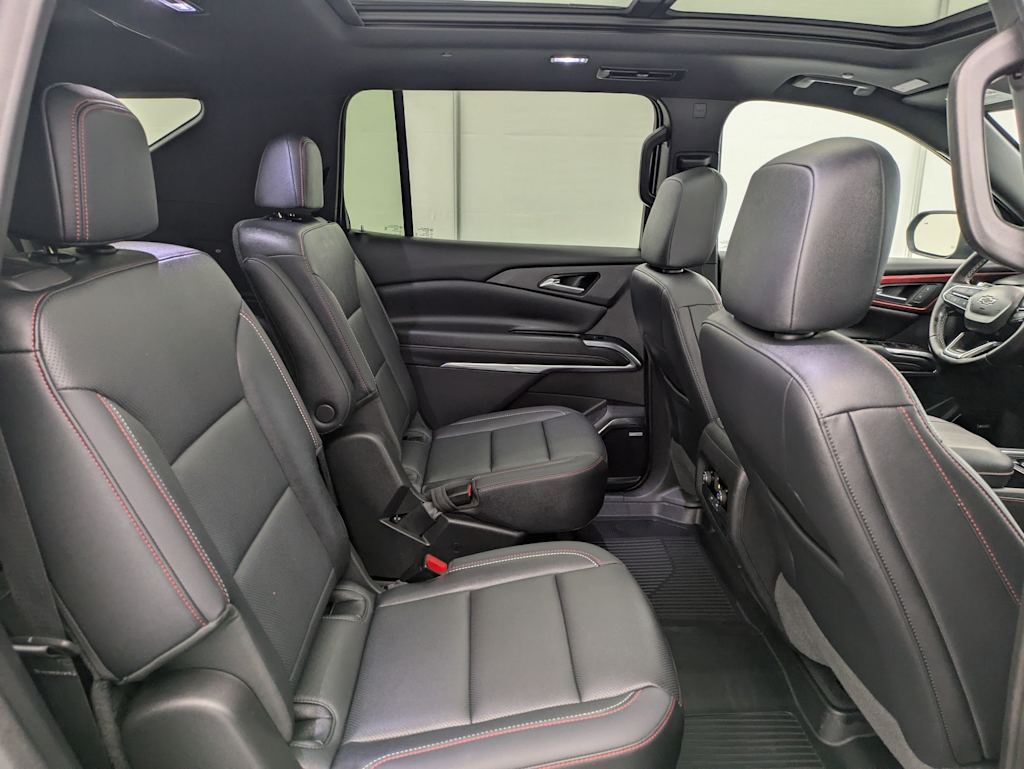 Thumbnail: 2024 Chevrolet Traverse - 28