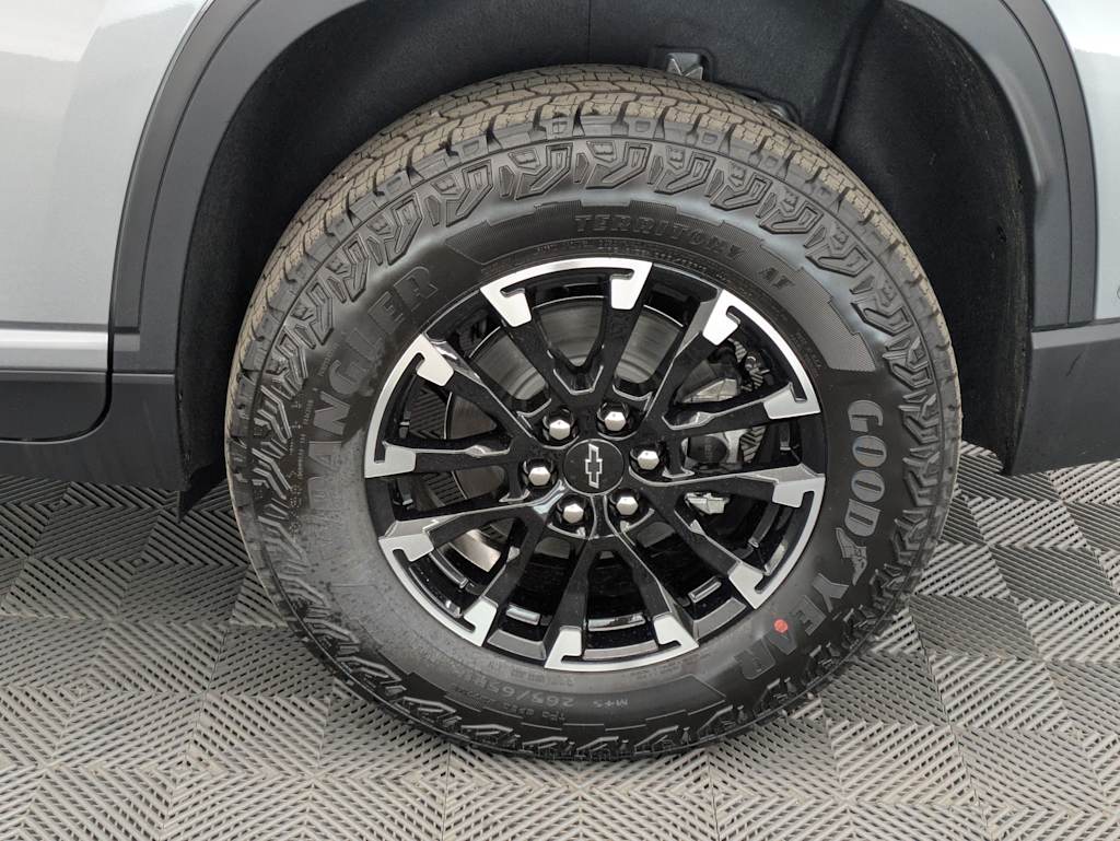 Thumbnail: 2026 Chevrolet Traverse - 8