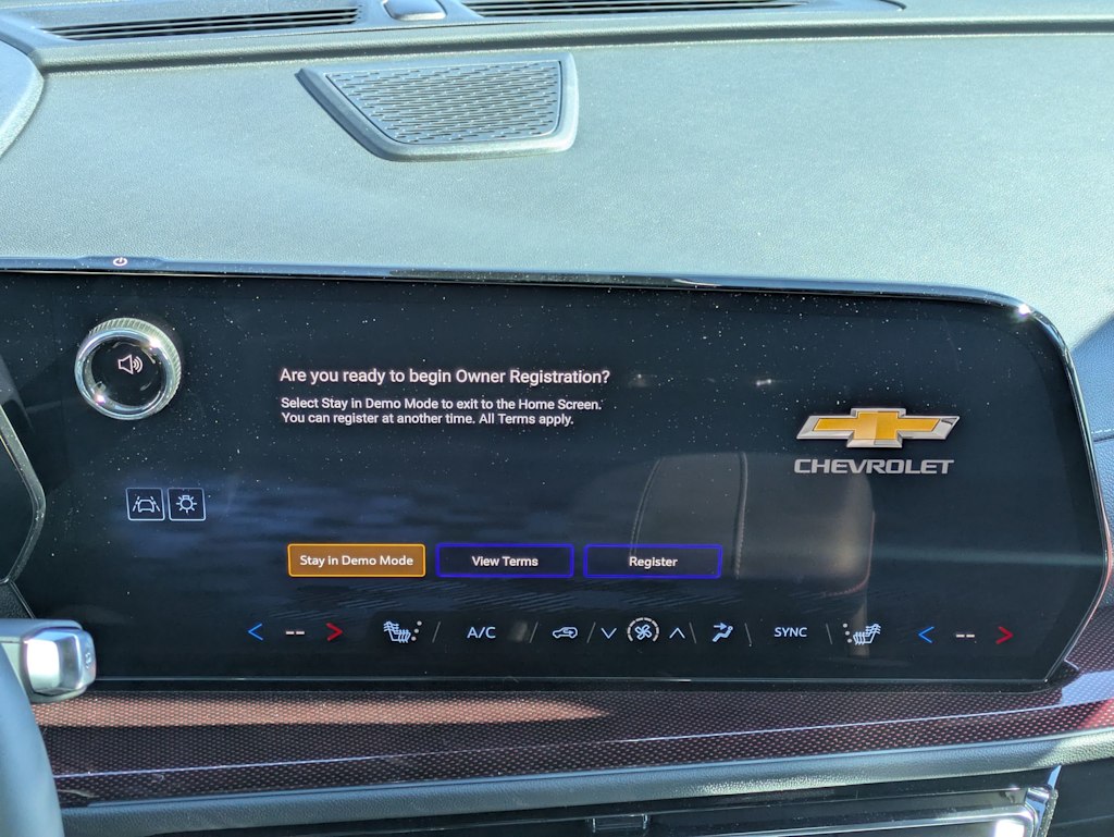 Thumbnail: 2026 Chevrolet Traverse - 15