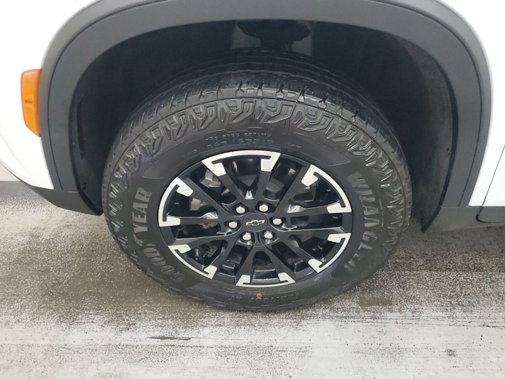Thumbnail: 2026 Chevrolet Traverse - 4