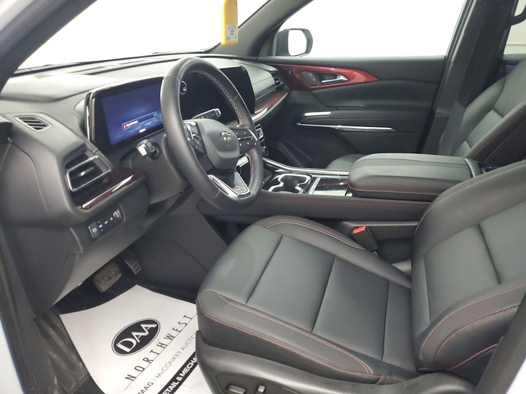 Thumbnail: 2026 Chevrolet Traverse - 5