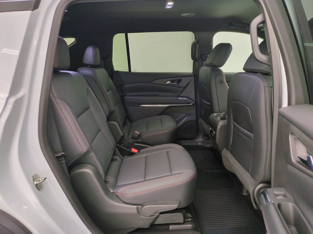Thumbnail: 2026 Chevrolet Traverse - 26