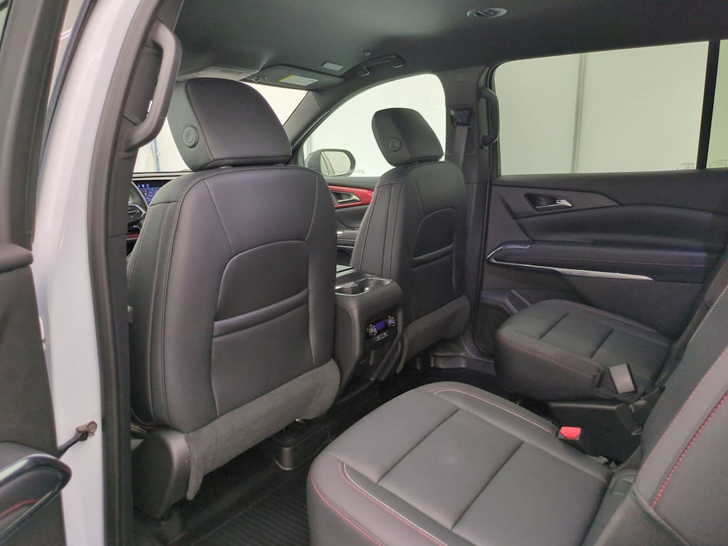 Thumbnail: 2026 Chevrolet Traverse - 13