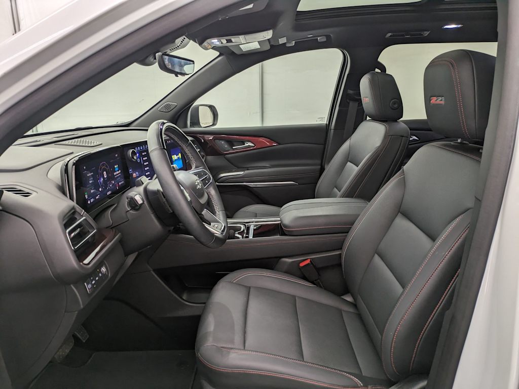 Thumbnail: 2024 Chevrolet Traverse - 11