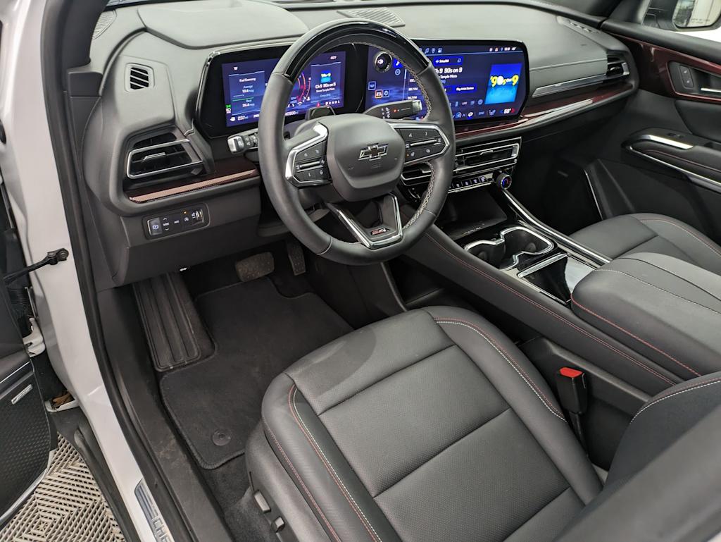 Thumbnail: 2024 Chevrolet Traverse - 2