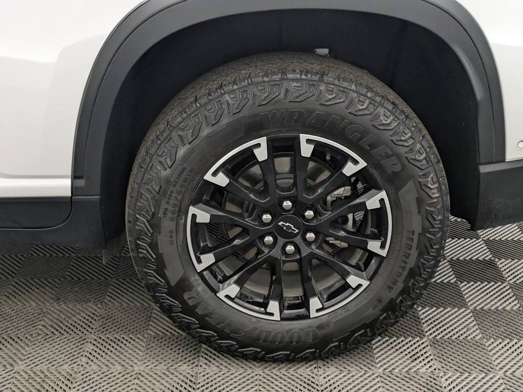 Thumbnail: 2024 Chevrolet Traverse - 8