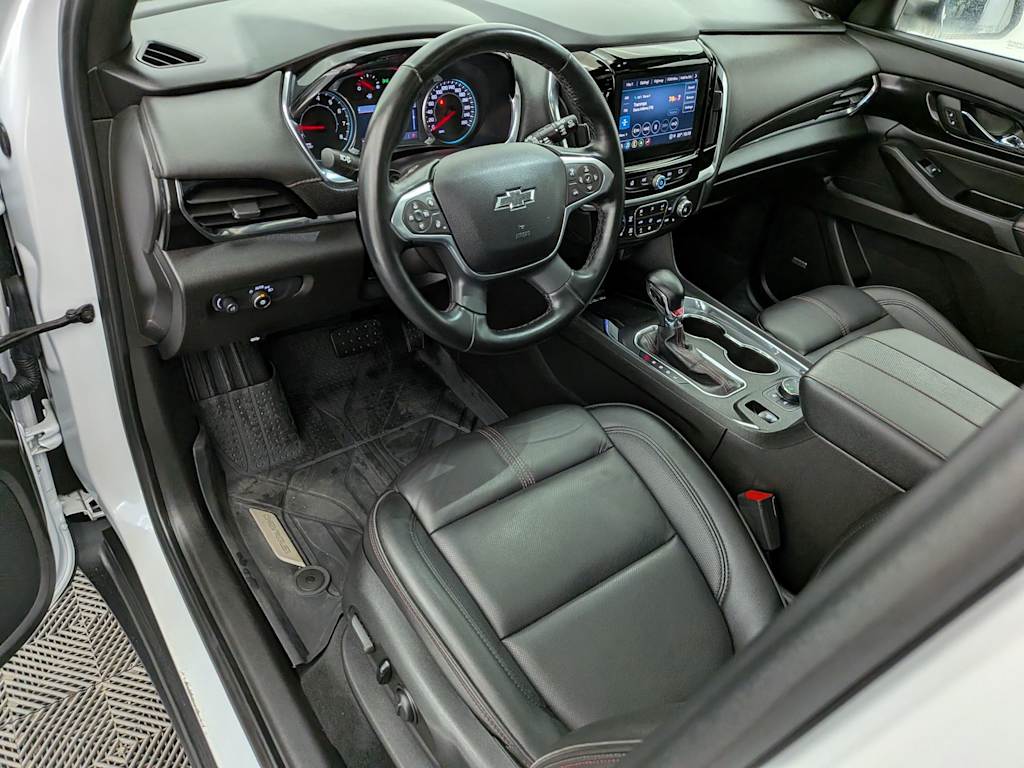 Thumbnail: 2023 Chevrolet Traverse - 2