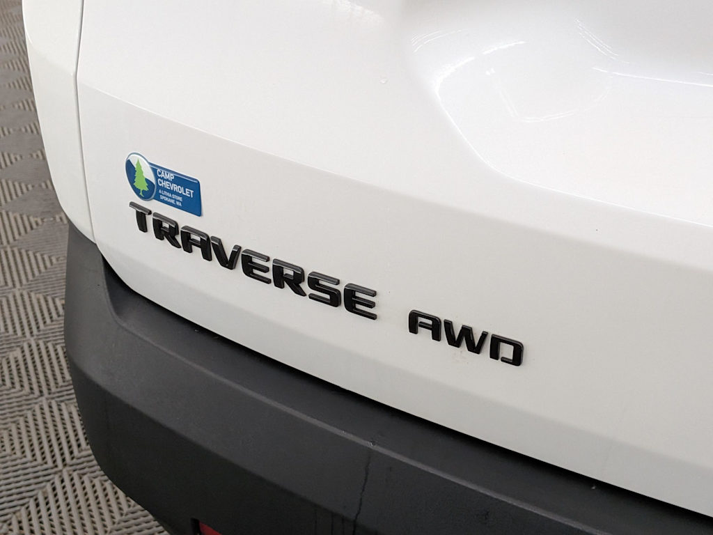 Thumbnail: 2023 Chevrolet Traverse - 25