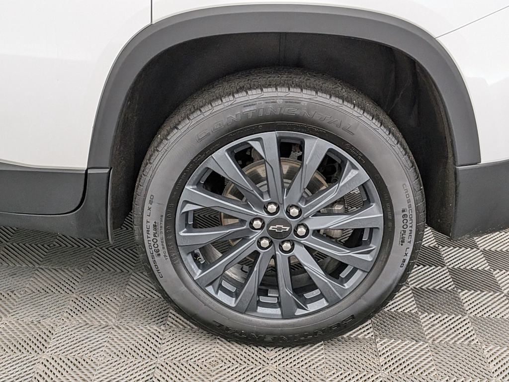 Thumbnail: 2023 Chevrolet Traverse - 8