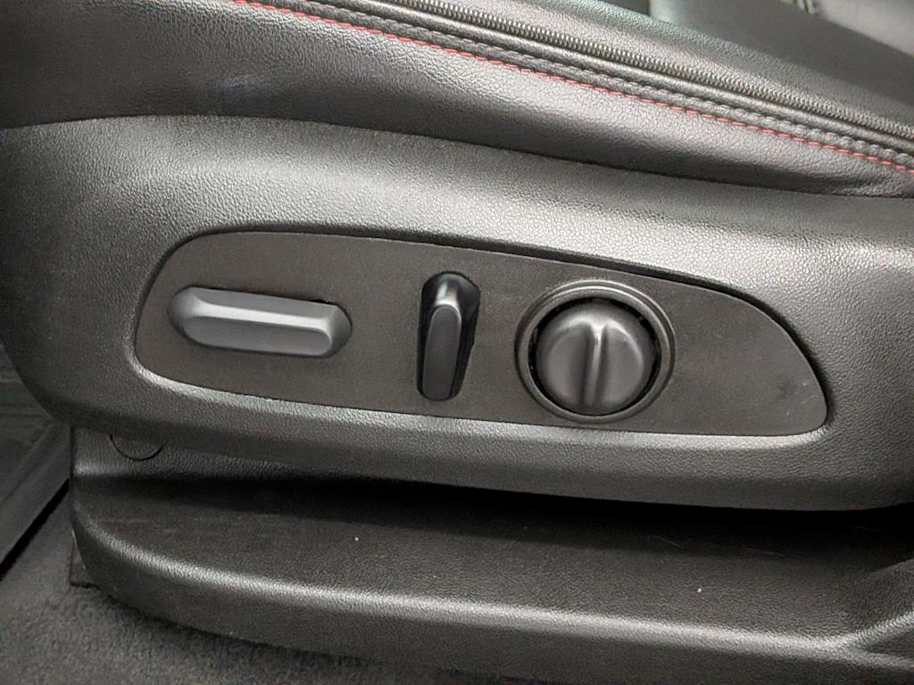 Thumbnail: 2023 Chevrolet Traverse - 27