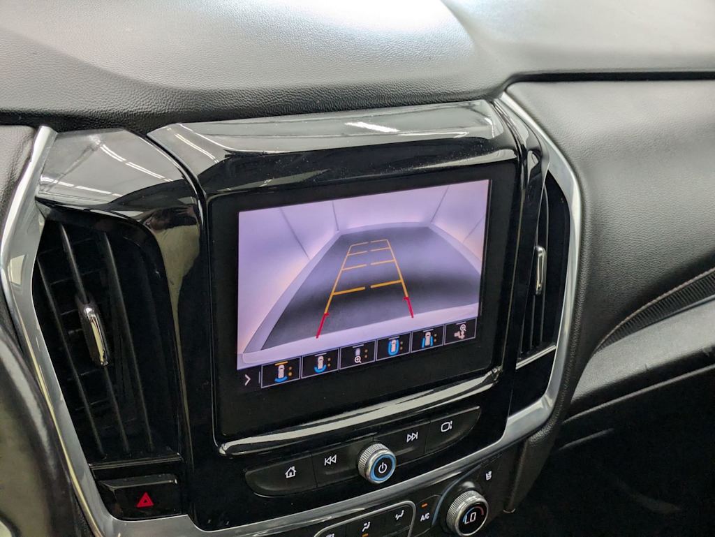 Thumbnail: 2020 Chevrolet Traverse - 33