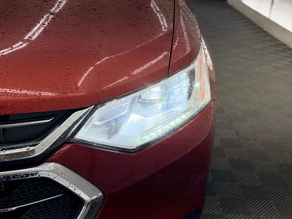 Thumbnail: 2021 Chevrolet Traverse - 24