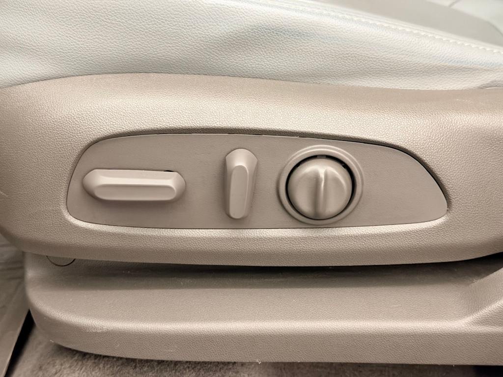 Thumbnail: 2021 Chevrolet Traverse - 27