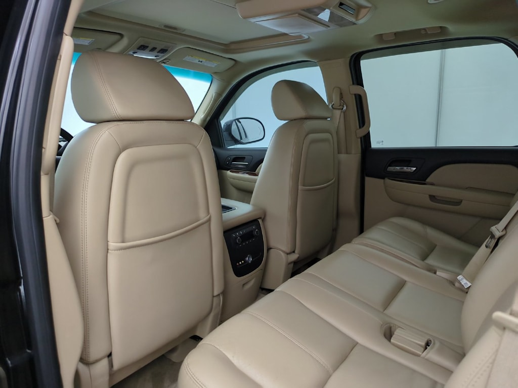 Thumbnail: 2007 Chevrolet Tahoe - 13