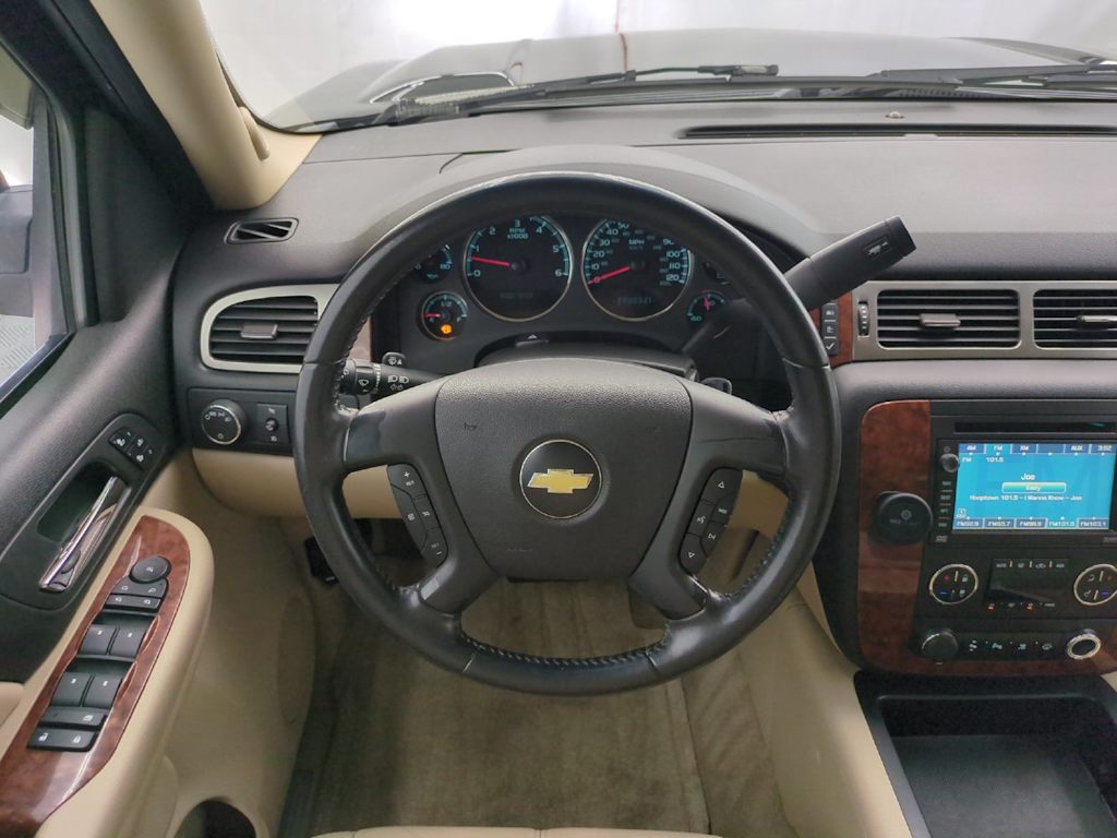 Thumbnail: 2007 Chevrolet Tahoe - 14