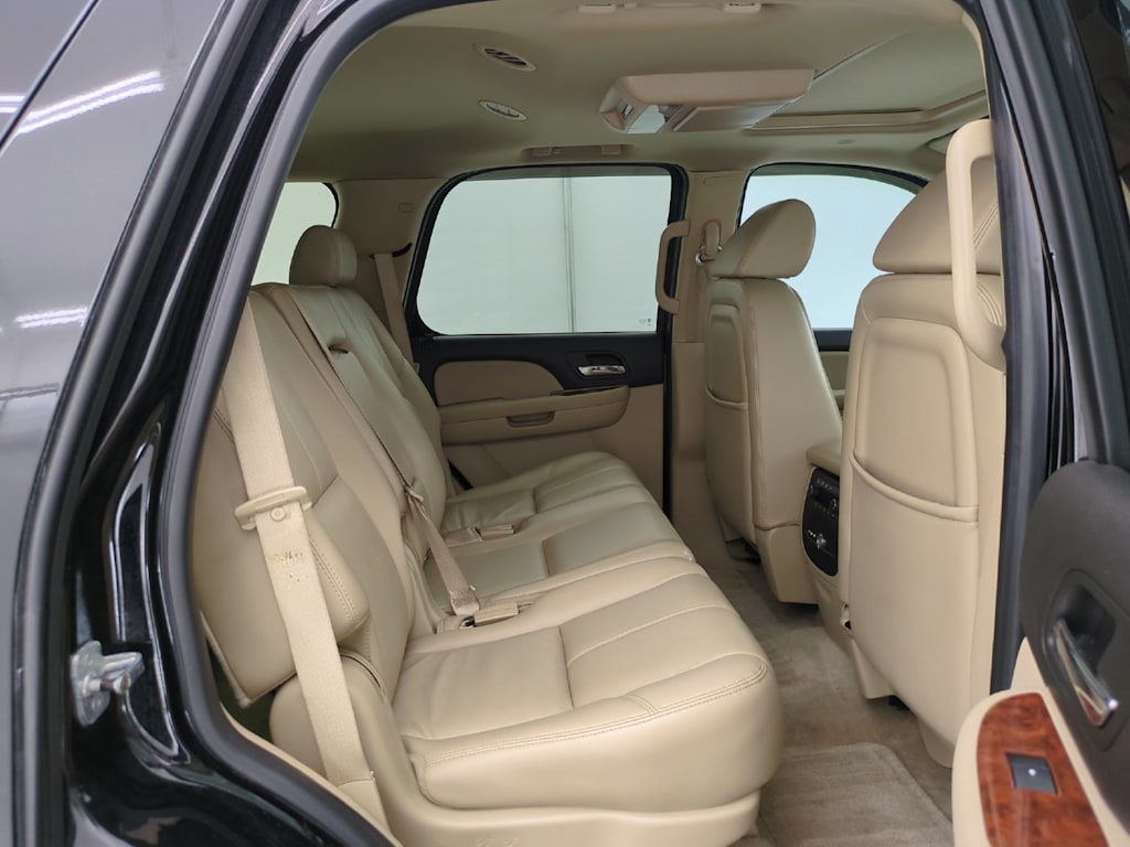 Thumbnail: 2007 Chevrolet Tahoe - 27