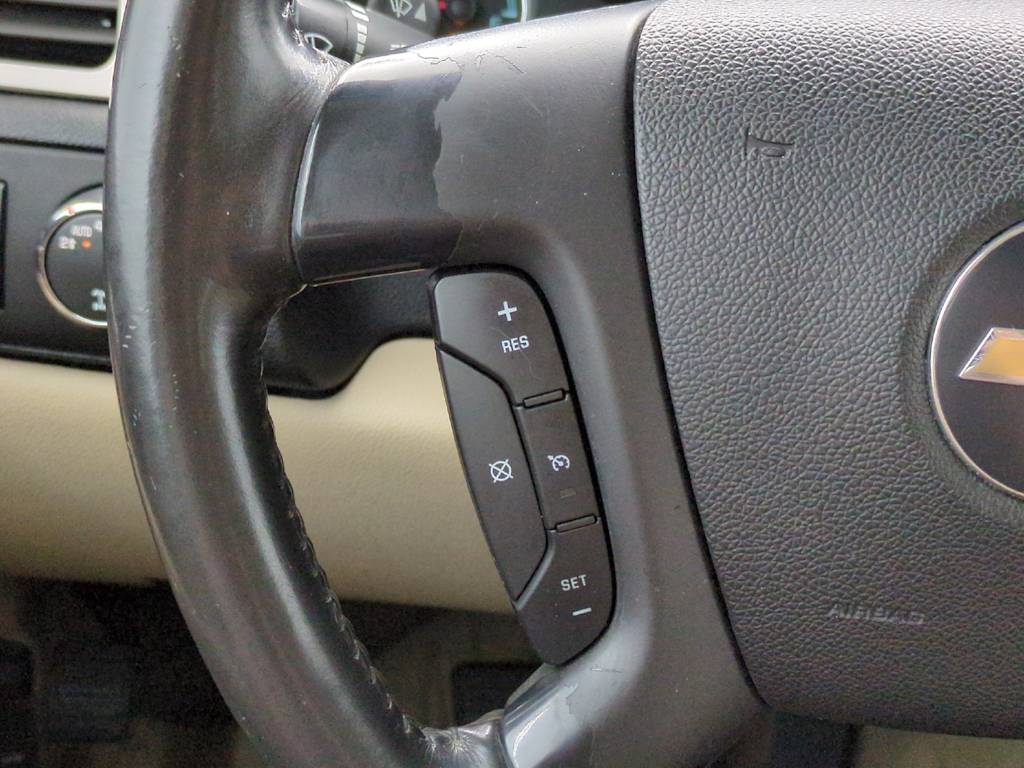 Thumbnail: 2007 Chevrolet Tahoe - 29