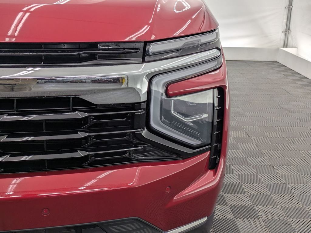 Thumbnail: 2025 Chevrolet Suburban - 22