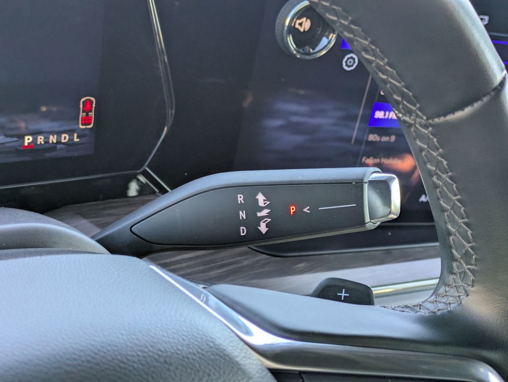 Thumbnail: 2025 Chevrolet Suburban - 16