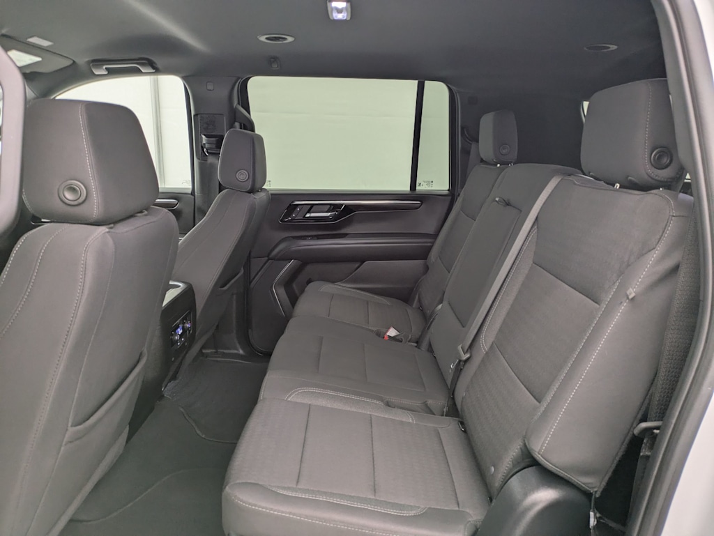 Thumbnail: 2025 Chevrolet Suburban - 24