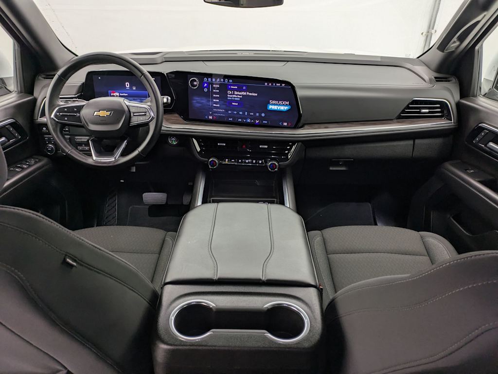 Thumbnail: 2025 Chevrolet Suburban - 10