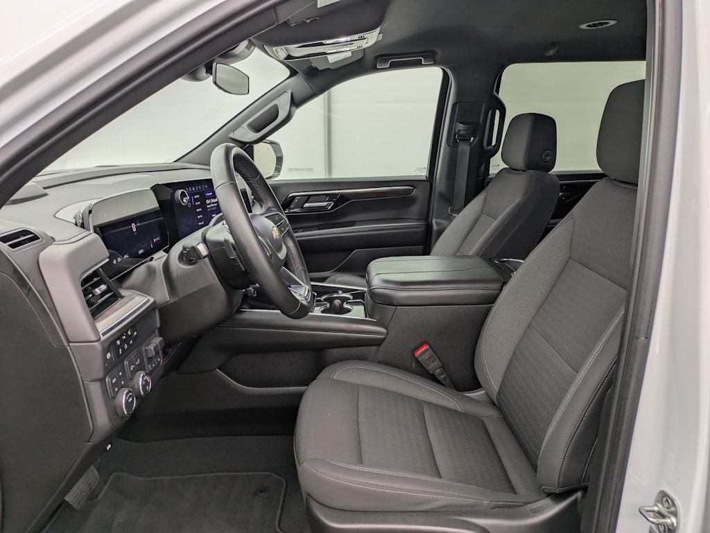 Thumbnail: 2025 Chevrolet Suburban - 11